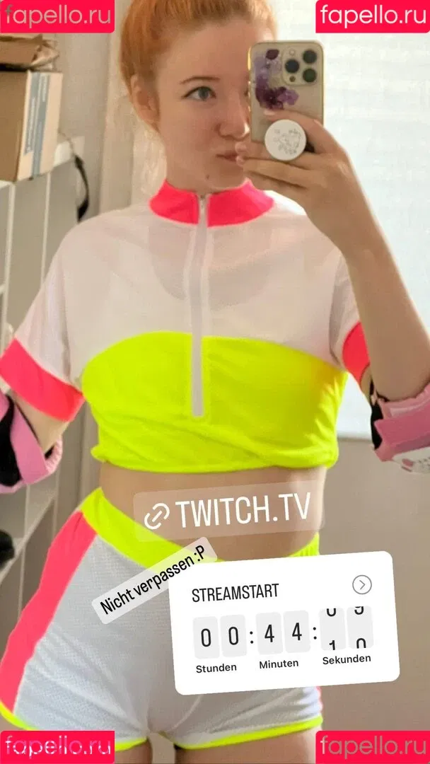 vleafnin Onlyfans Photo Gallery 