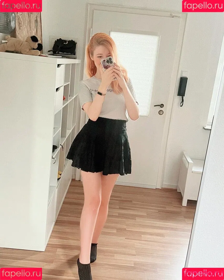 vleafnin Onlyfans Photo Gallery 
