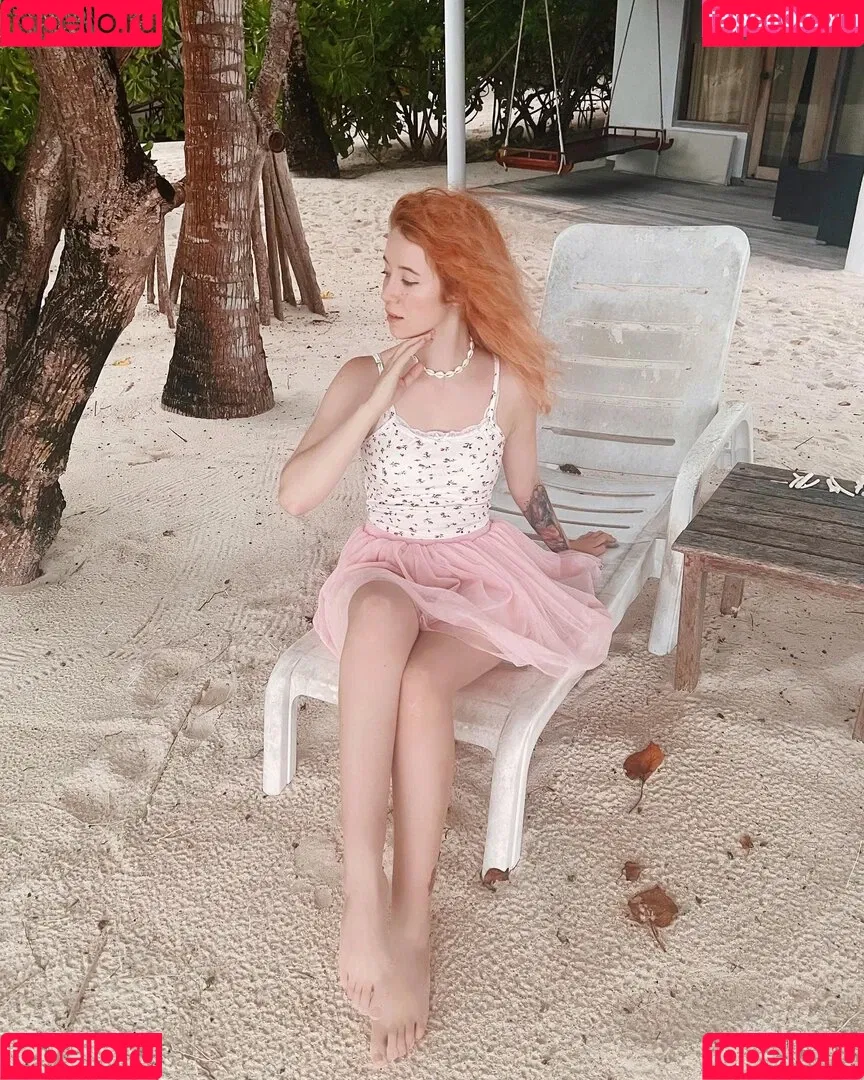 vleafnin Onlyfans Photo Gallery 