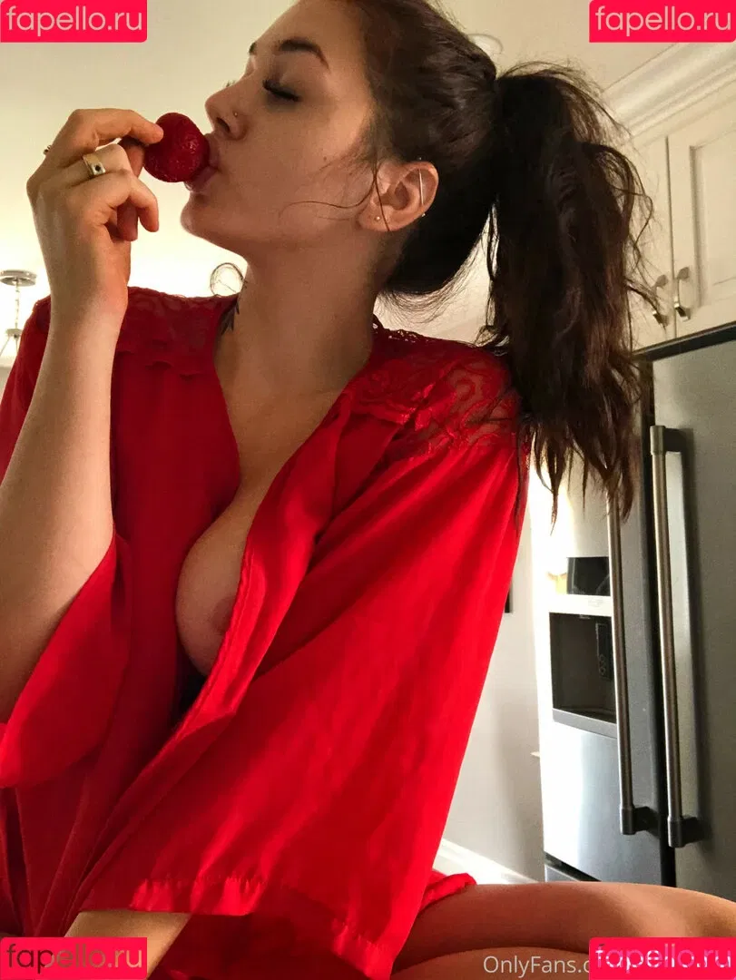 Mela Baby Onlyfans Photo Gallery 