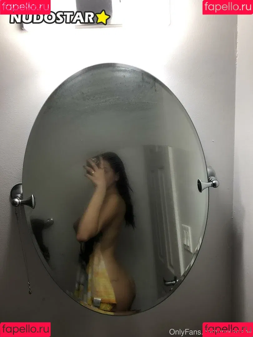 Mela Baby Onlyfans Photo Gallery 