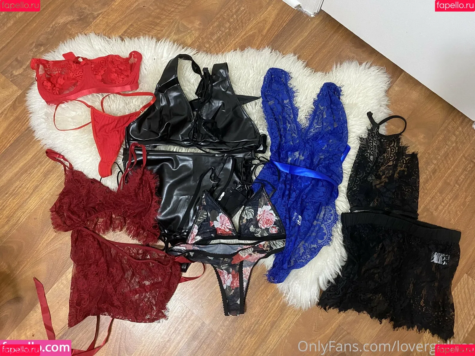 lovergirllyss Onlyfans Photo Gallery 