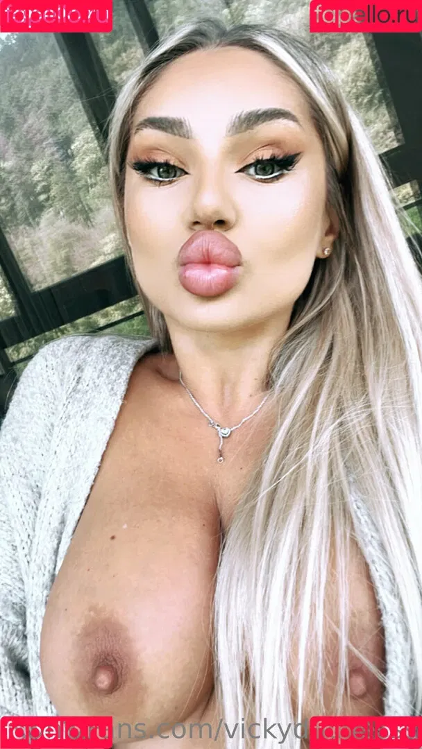 vickyduchesss Onlyfans Photo Gallery 