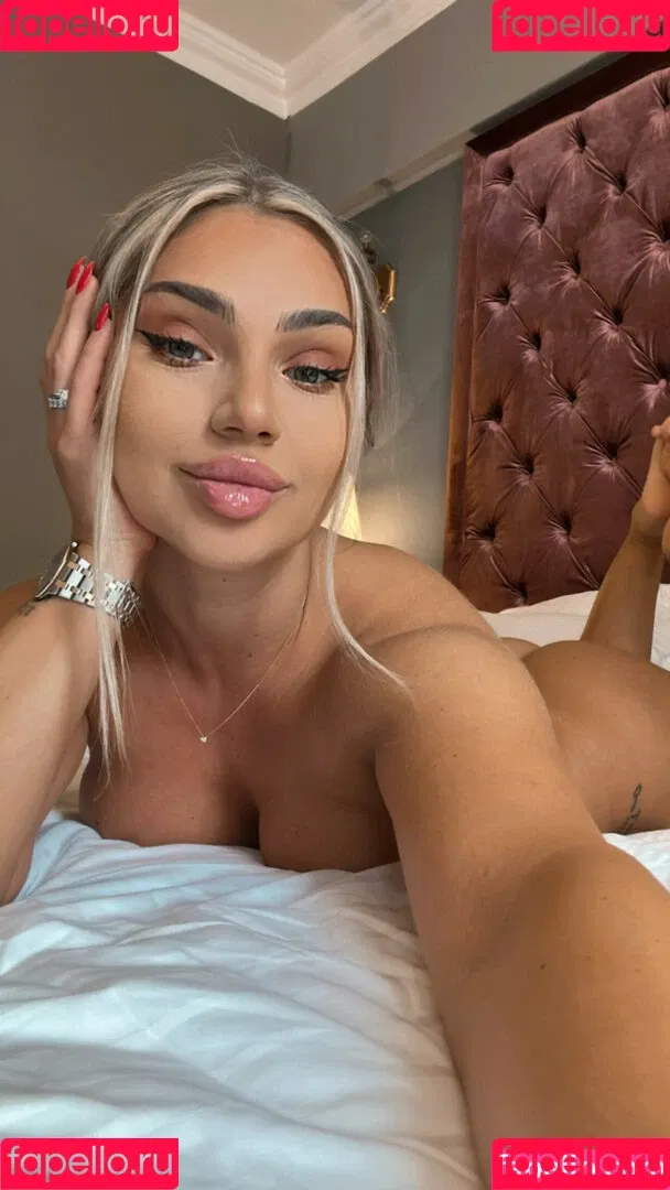 vickyduchesss Onlyfans Photo Gallery 