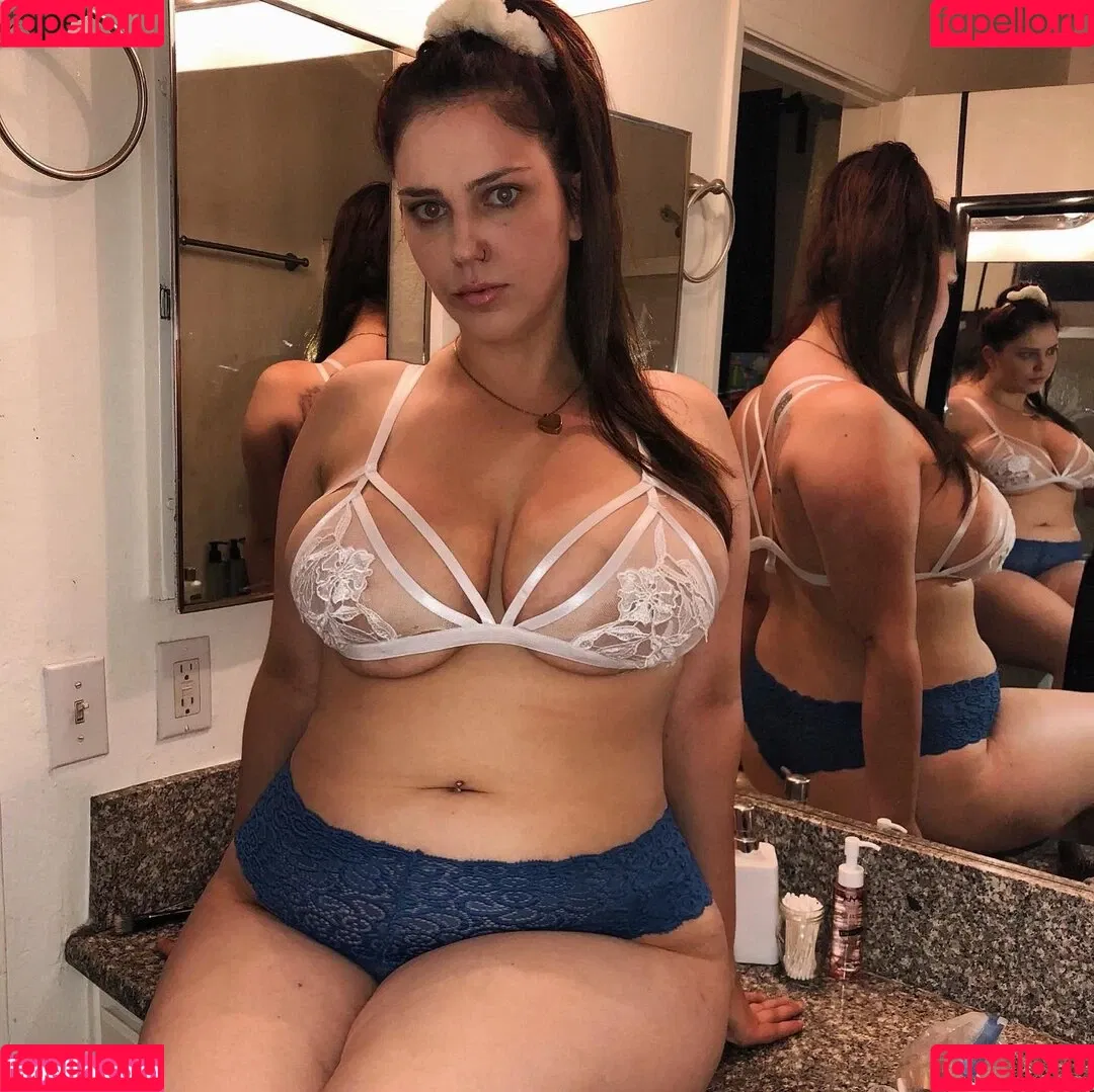 Nikkimichay Onlyfans Photo Gallery 