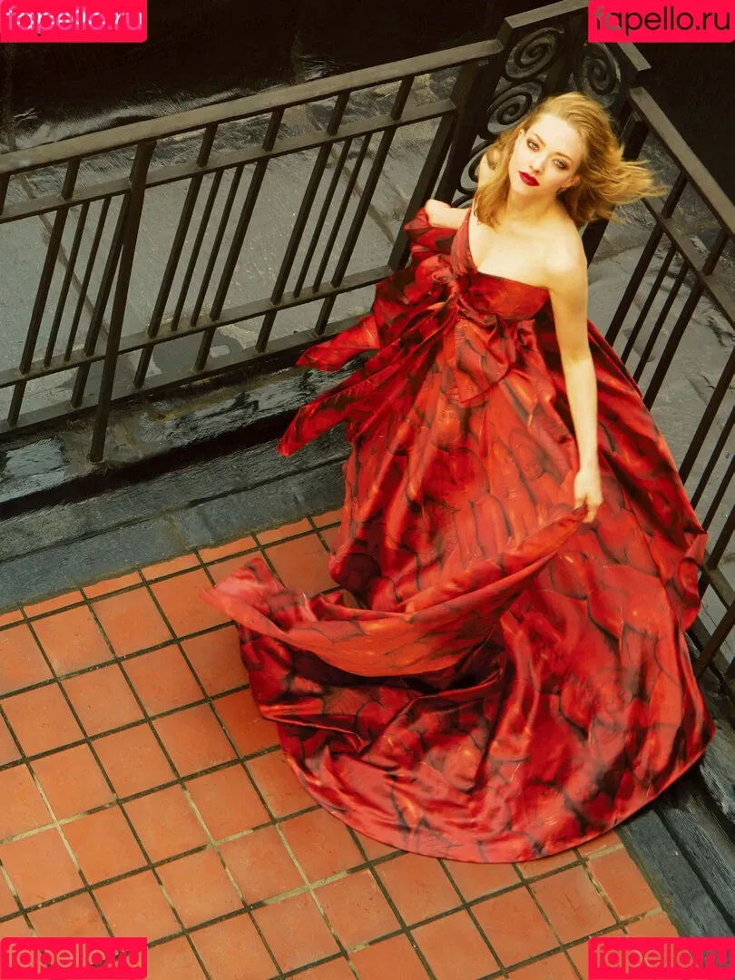 Amanda Seyfried Onlyfans Photo Gallery 