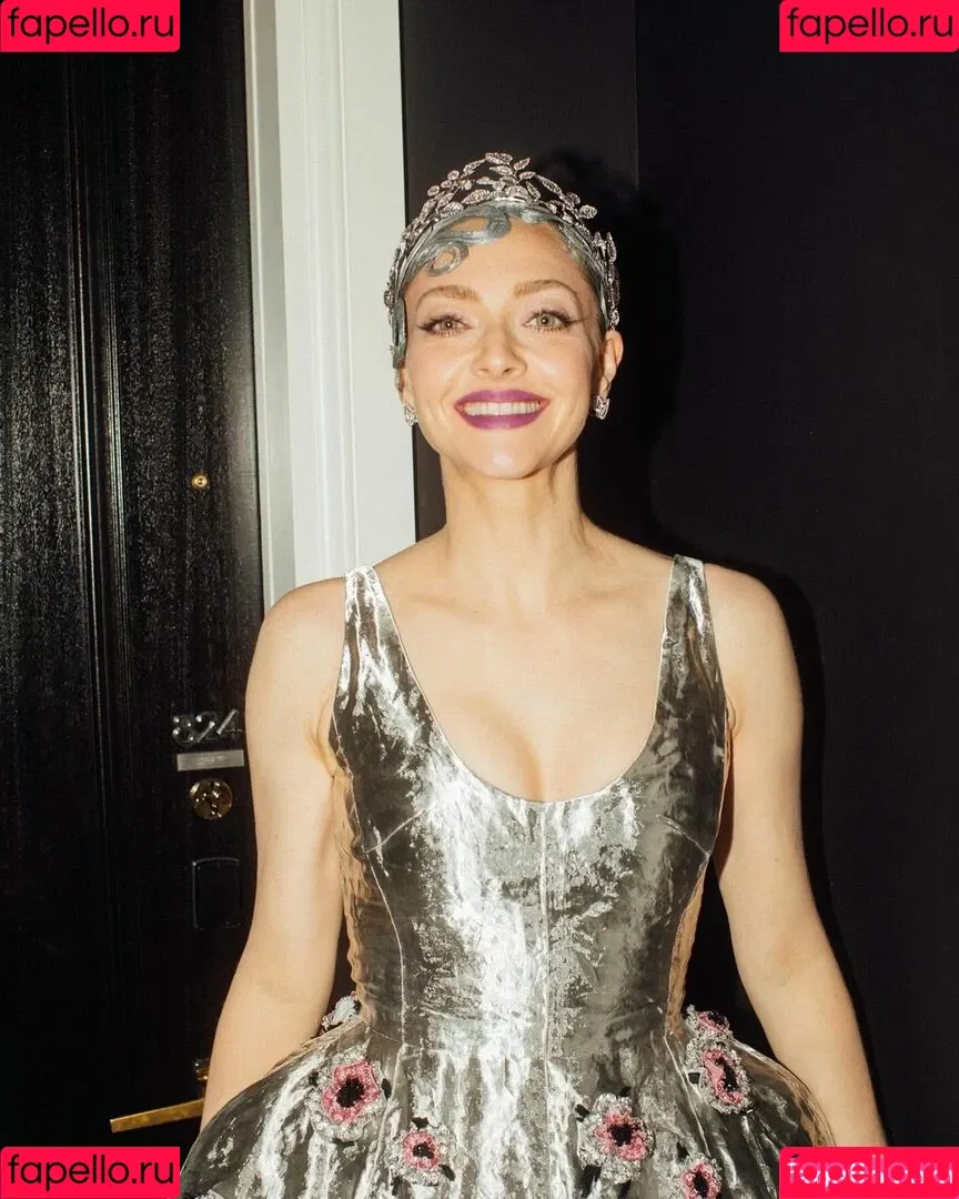 Amanda Seyfried Onlyfans Photo Gallery 