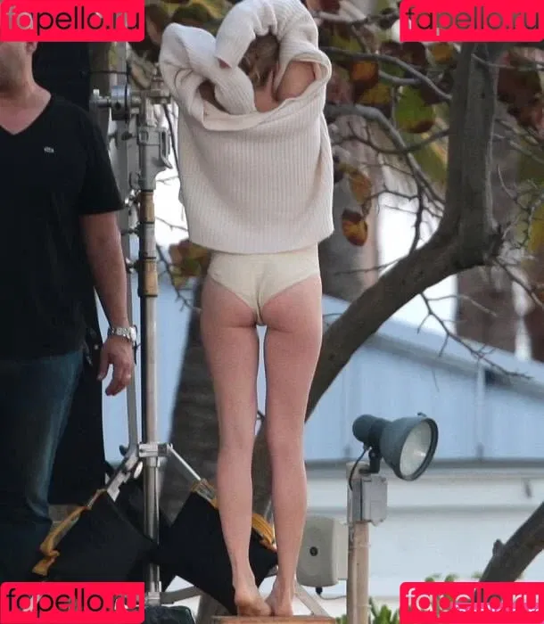 Amanda Seyfried Onlyfans Photo Gallery 