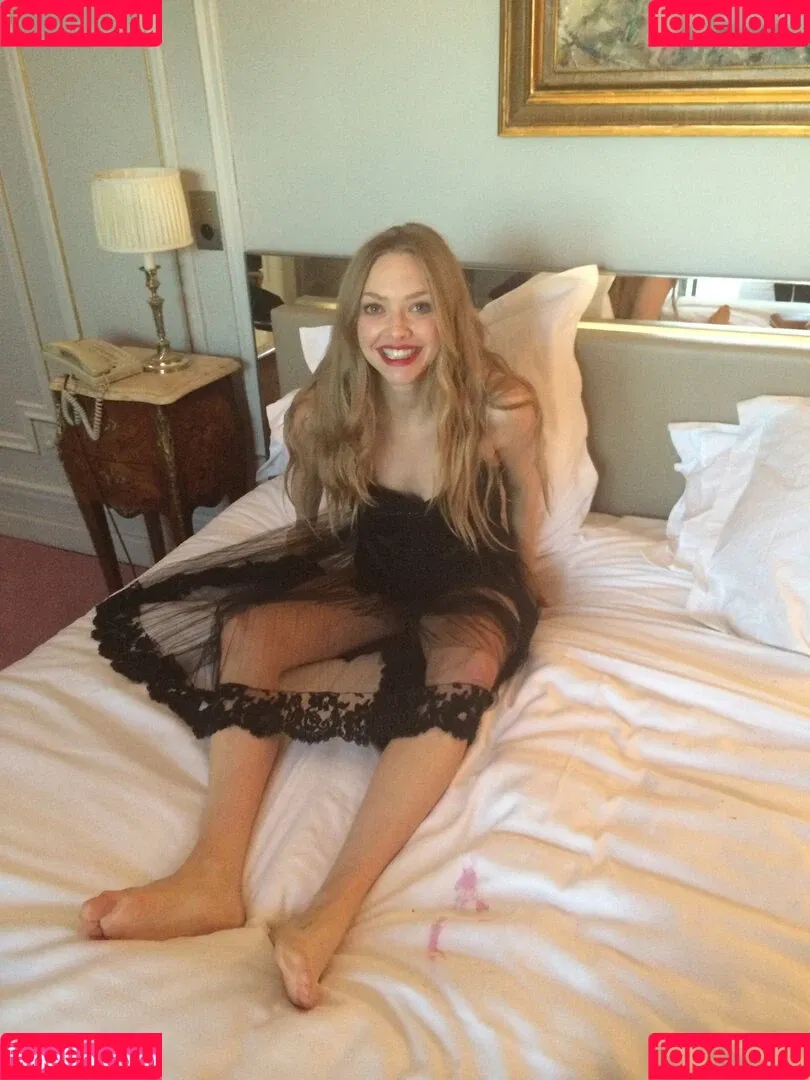 Amanda Seyfried Onlyfans Photo Gallery 