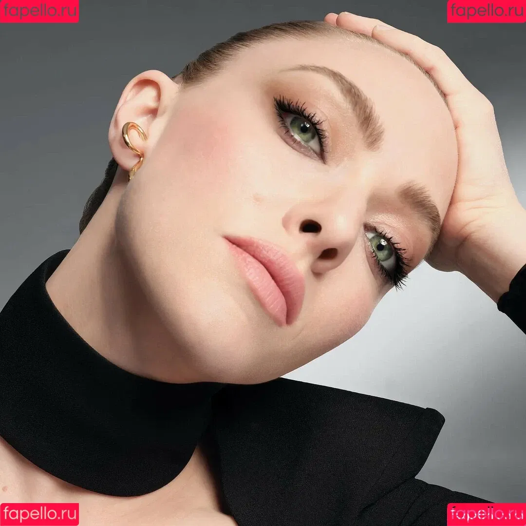 Amanda Seyfried Onlyfans Photo Gallery 