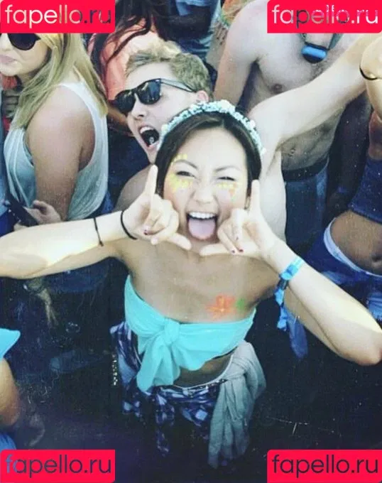 Karen Fukuhara Onlyfans Photo Gallery 