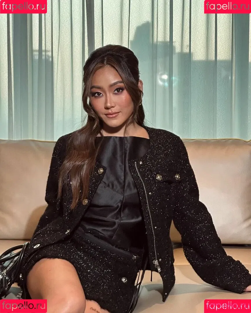 Karen Fukuhara Onlyfans Photo Gallery 