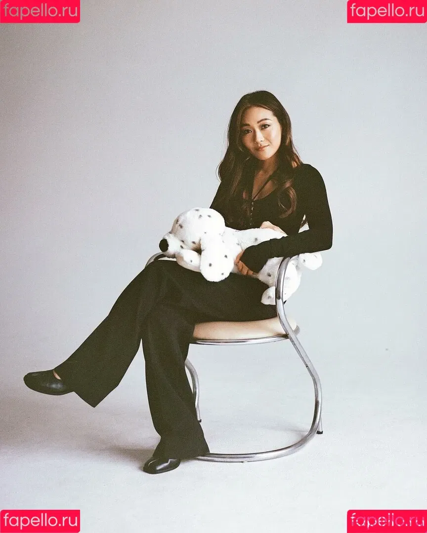 Karen Fukuhara Onlyfans Photo Gallery 