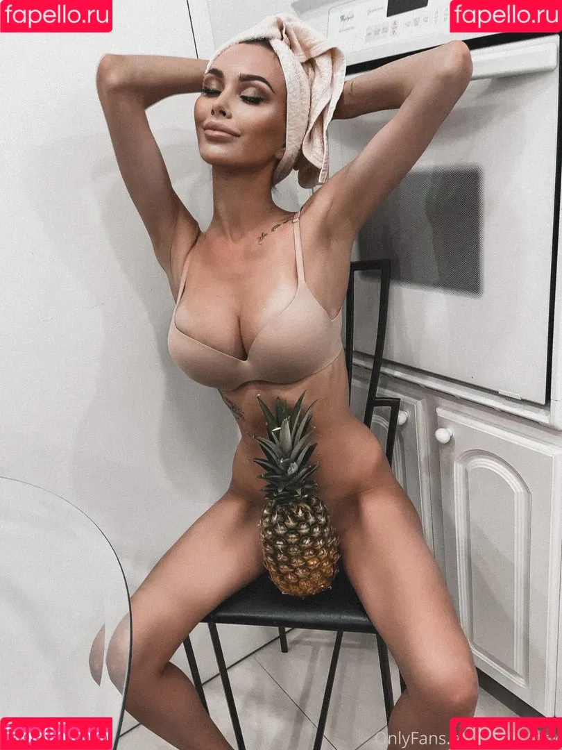 Lily Ermak Onlyfans Photo Gallery 