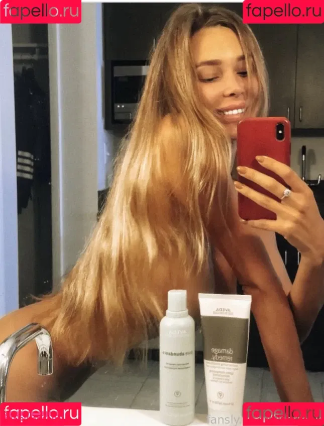 Lily Ermak Onlyfans Photo Gallery 