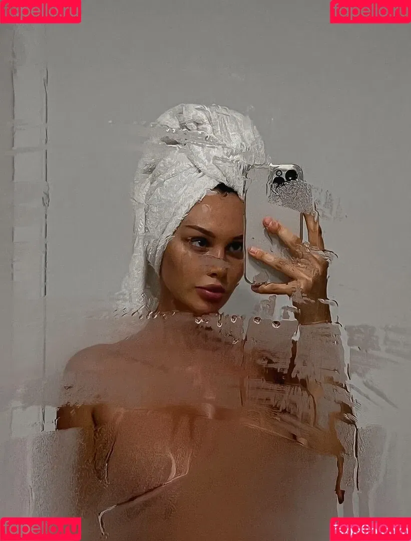 Lily Ermak Onlyfans Photo Gallery 