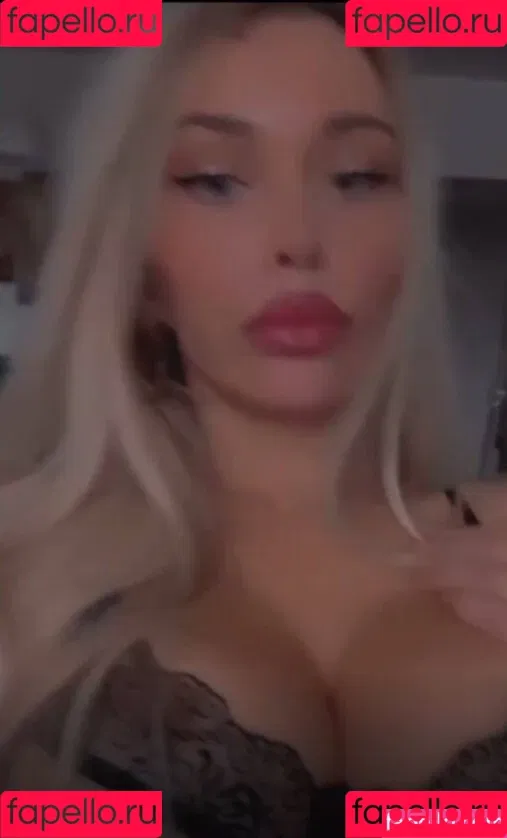 Lily Ermak Onlyfans Photo Gallery 