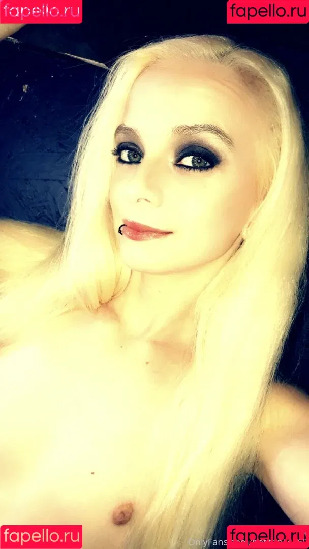 petitepixie69 Onlyfans Photo Gallery 