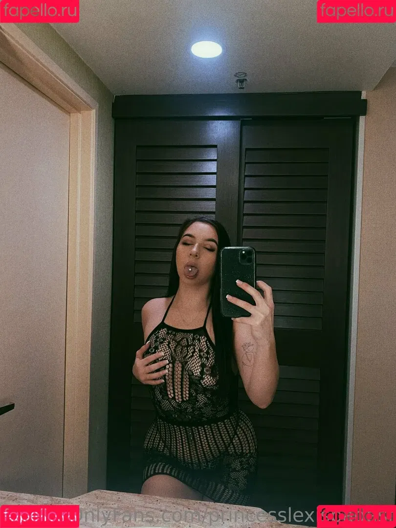 princesslexisbadasf Onlyfans Photo Gallery 