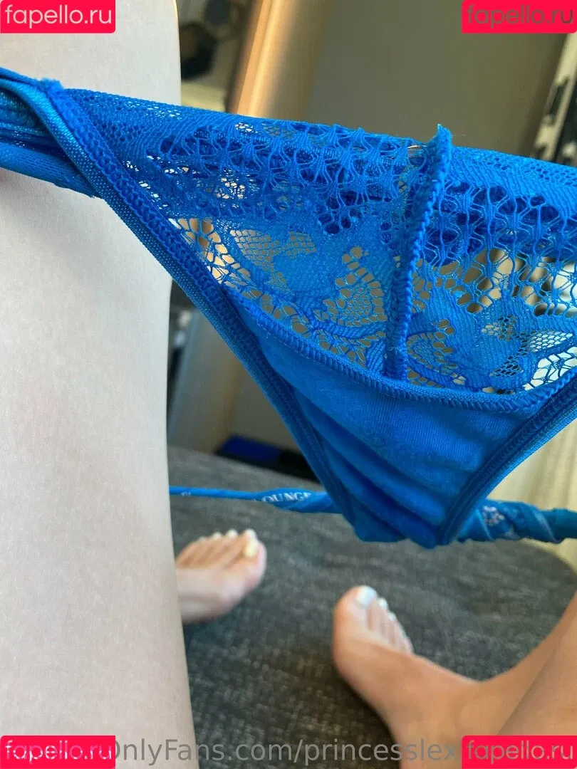 princesslexisbadasf Onlyfans Photo Gallery 