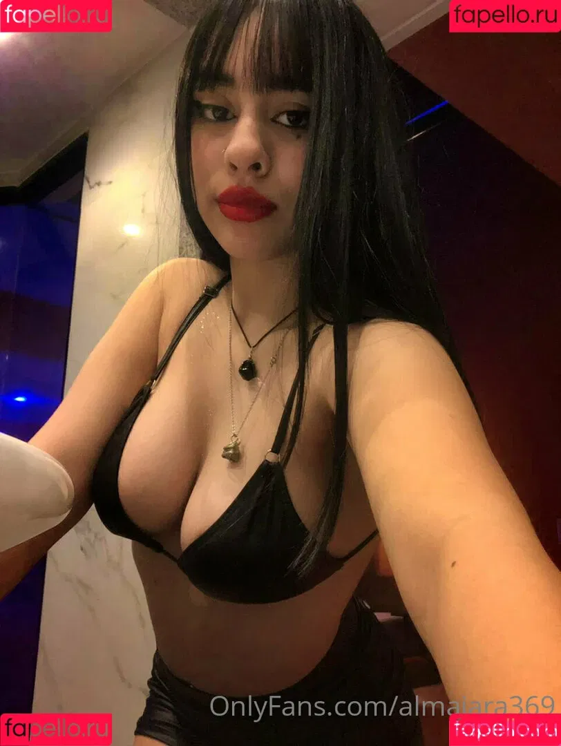 almasexy.of Onlyfans Photo Gallery 
