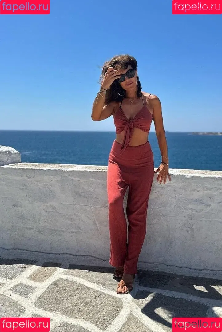 Nazan Eckes Onlyfans Photo Gallery 