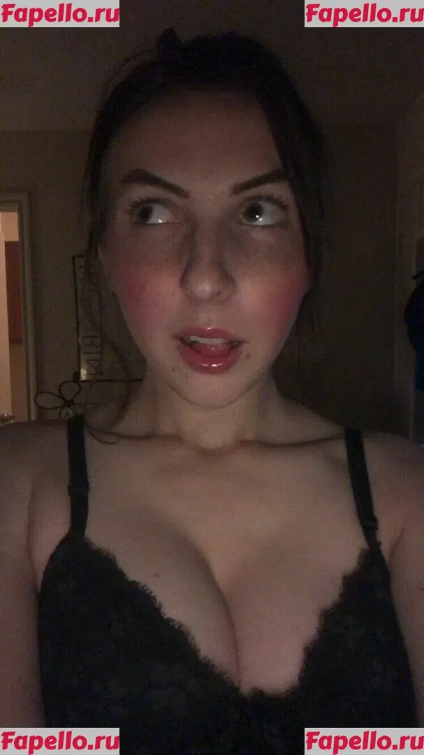 Megan Bitchell Onlyfans Photo Gallery 