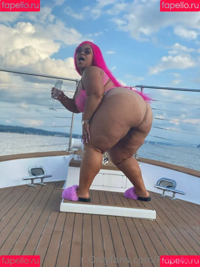teampinky Onlyfans Photo Gallery 