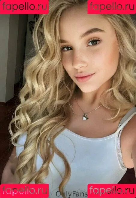 yankisss Onlyfans Photo Gallery 