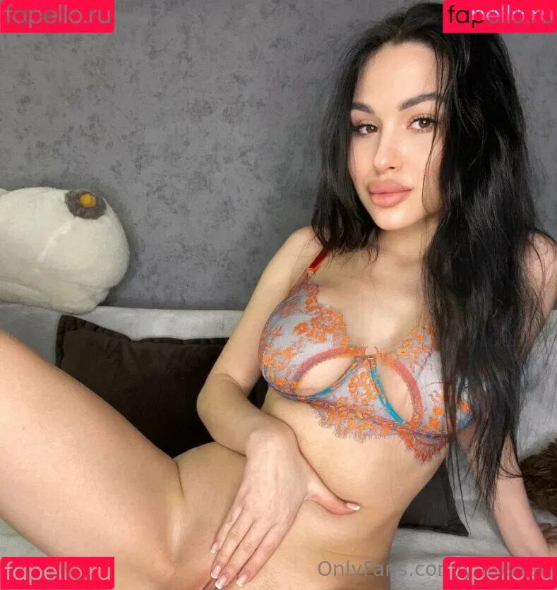 yankisss Onlyfans Photo Gallery 