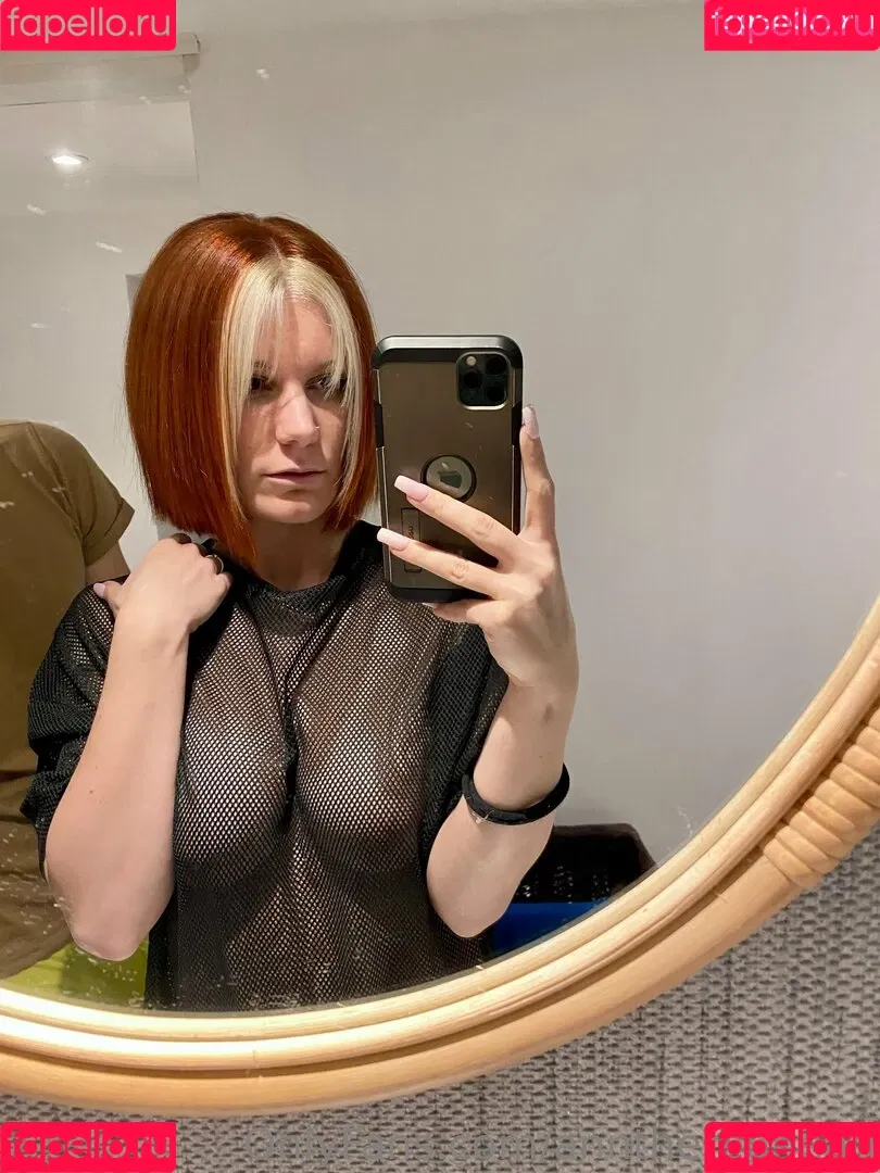 anntheredhead Onlyfans Photo Gallery 