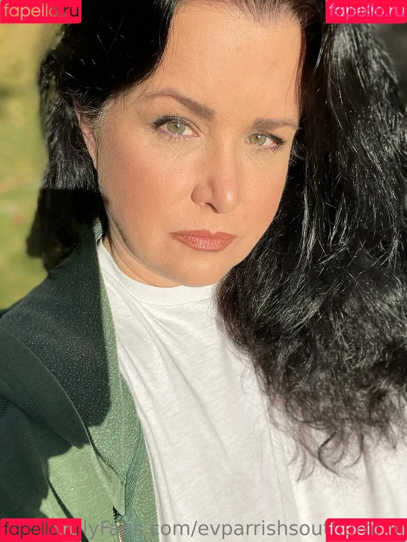 evparrish Onlyfans Photo Gallery 