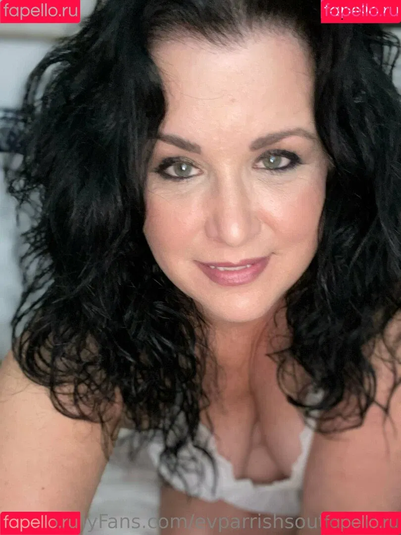 evparrish Onlyfans Photo Gallery 