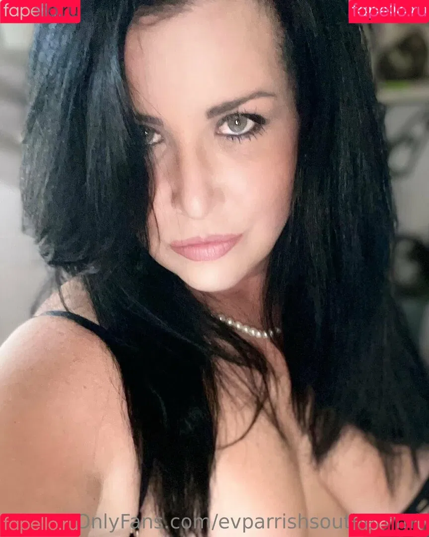 evparrish Onlyfans Photo Gallery 