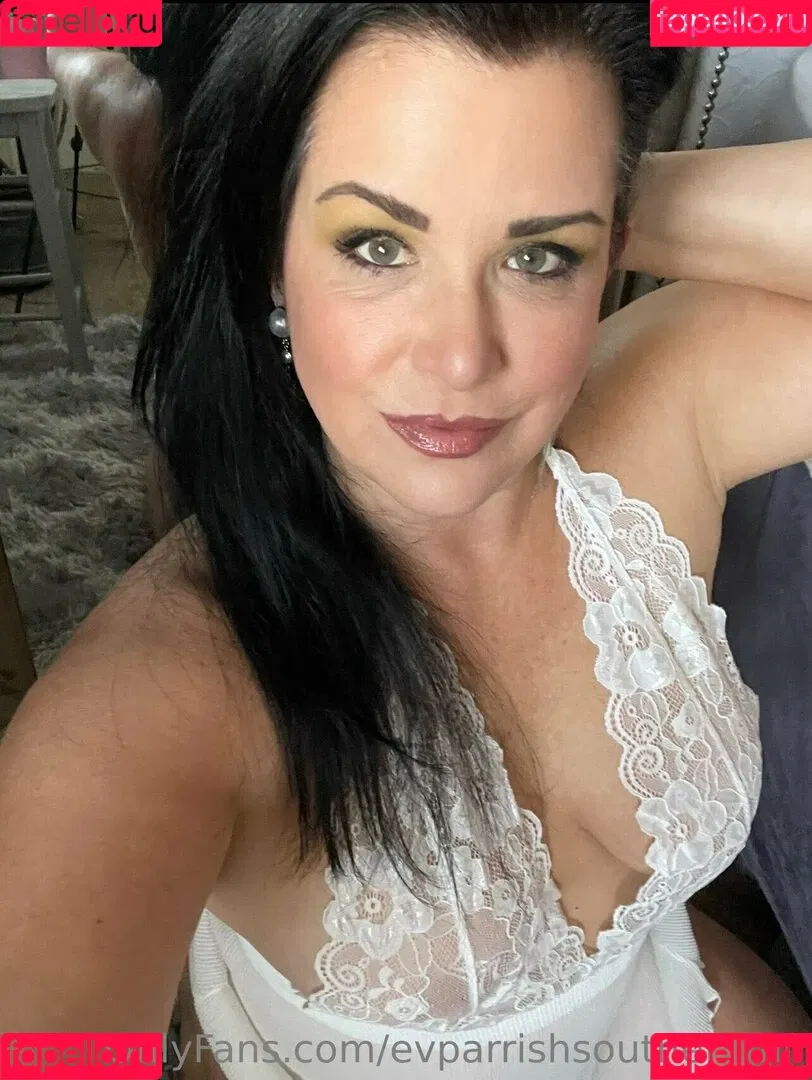 evparrish Onlyfans Photo Gallery 