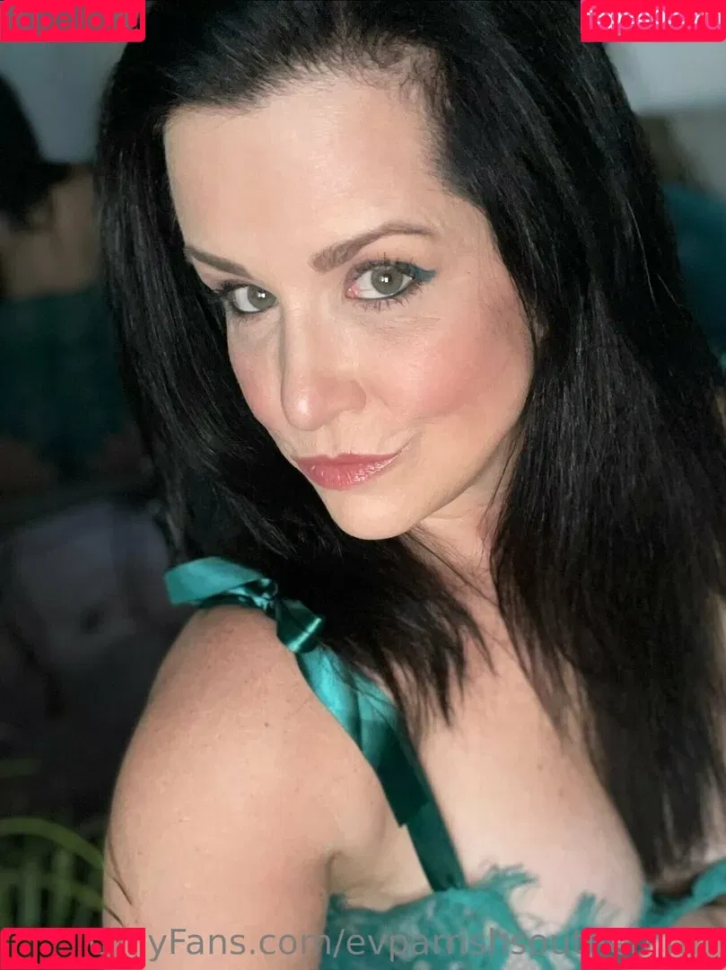 evparrish Onlyfans Photo Gallery 