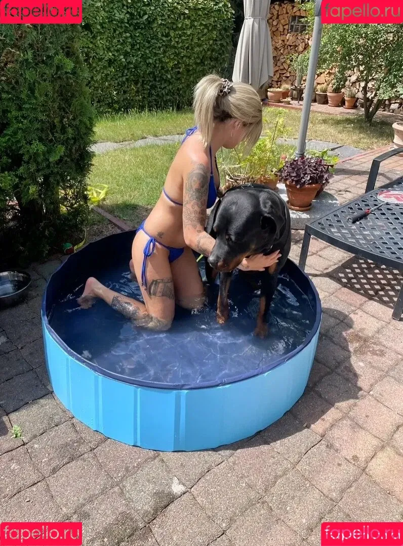 Fraubox Onlyfans Photo Gallery 