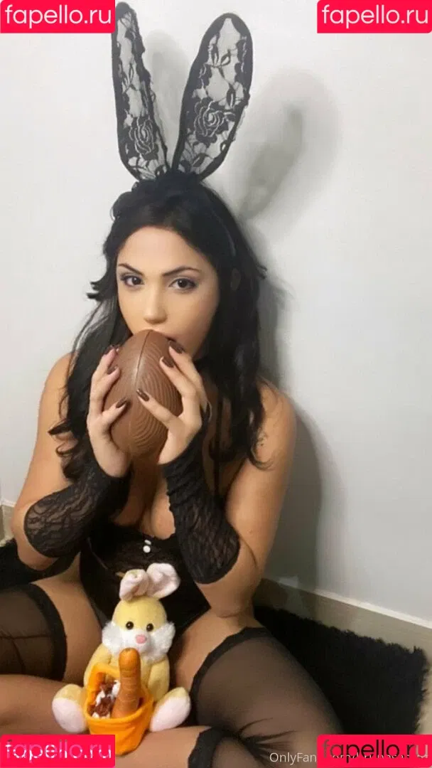 BrunaSantos Onlyfans Photo Gallery 