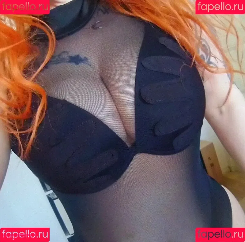 Vinted/eBay Onlyfans Photo Gallery 
