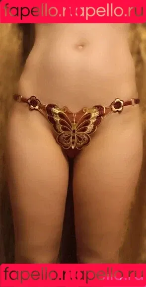 Vinted/eBay Onlyfans Photo Gallery 