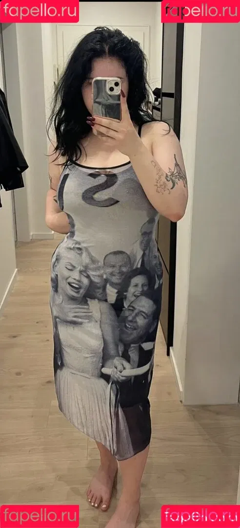 Vinted/eBay Onlyfans Photo Gallery 