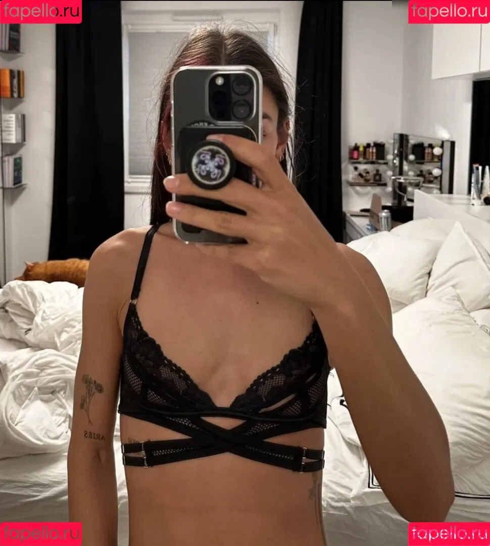 Vinted/eBay Onlyfans Photo Gallery 