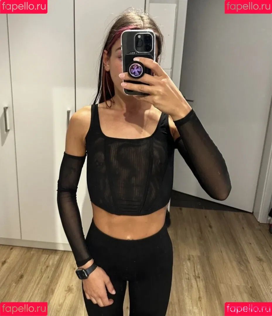 Vinted/eBay Onlyfans Photo Gallery 