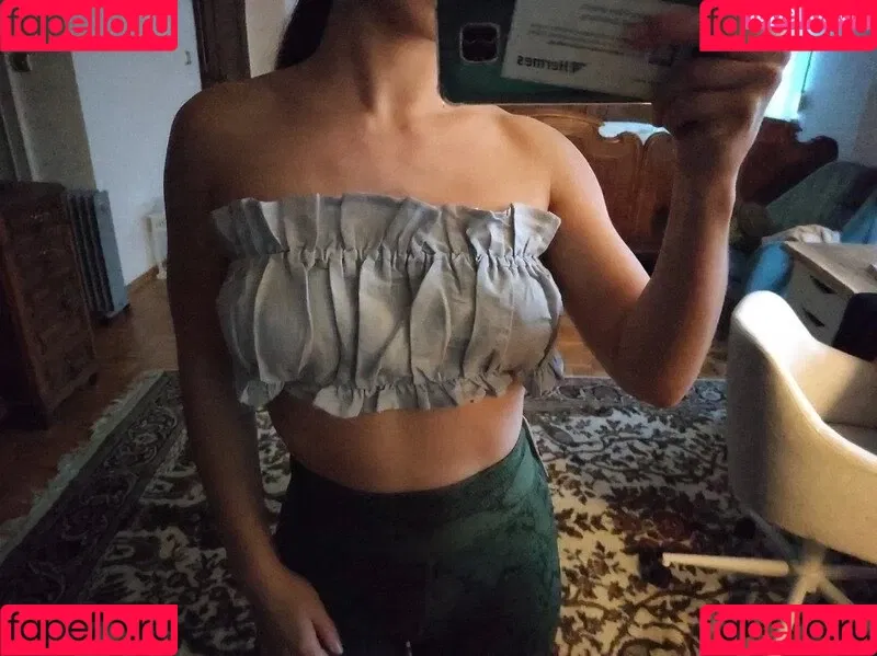 Vinted/eBay Onlyfans Photo Gallery 