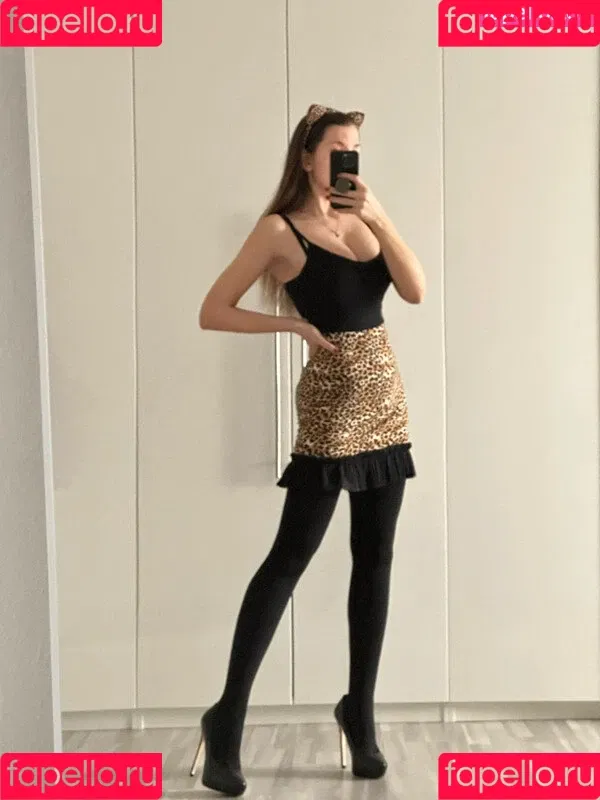 Vinted/eBay Onlyfans Photo Gallery 