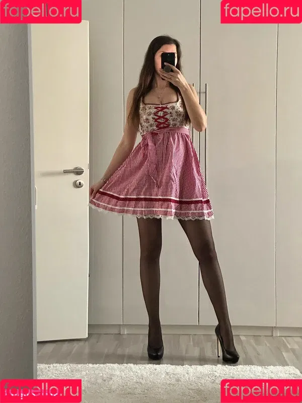 Vinted/eBay Onlyfans Photo Gallery 