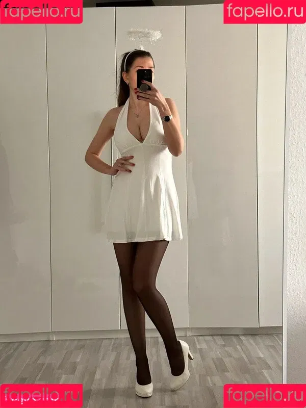 Vinted/eBay Onlyfans Photo Gallery 