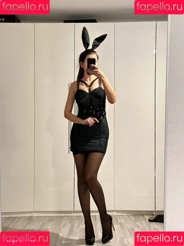 Vinted/eBay Onlyfans Photo Gallery 