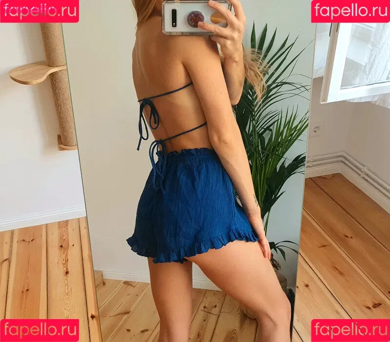 Vinted/eBay Onlyfans Photo Gallery 