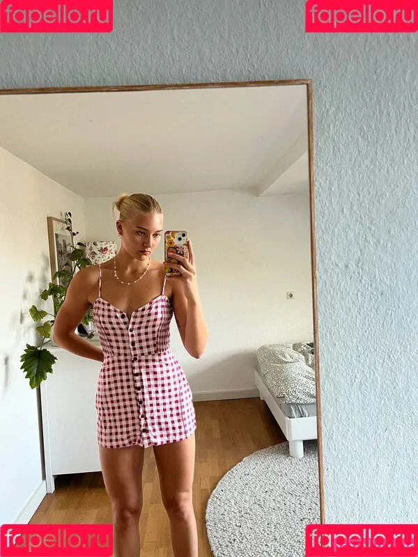 Vinted/eBay Onlyfans Photo Gallery 